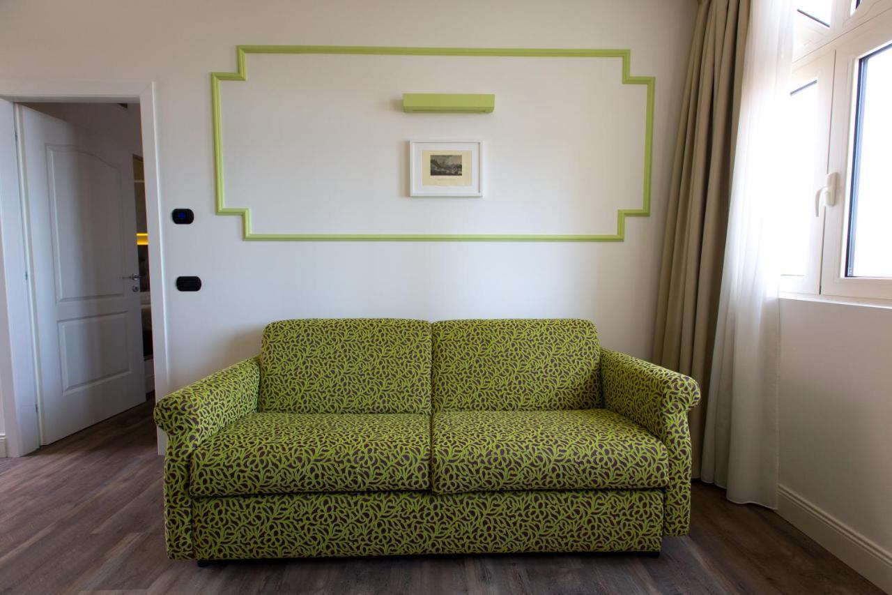 Hotel Al Campanile - Luxury Suites & Apartments Baveno Dış mekan fotoğraf