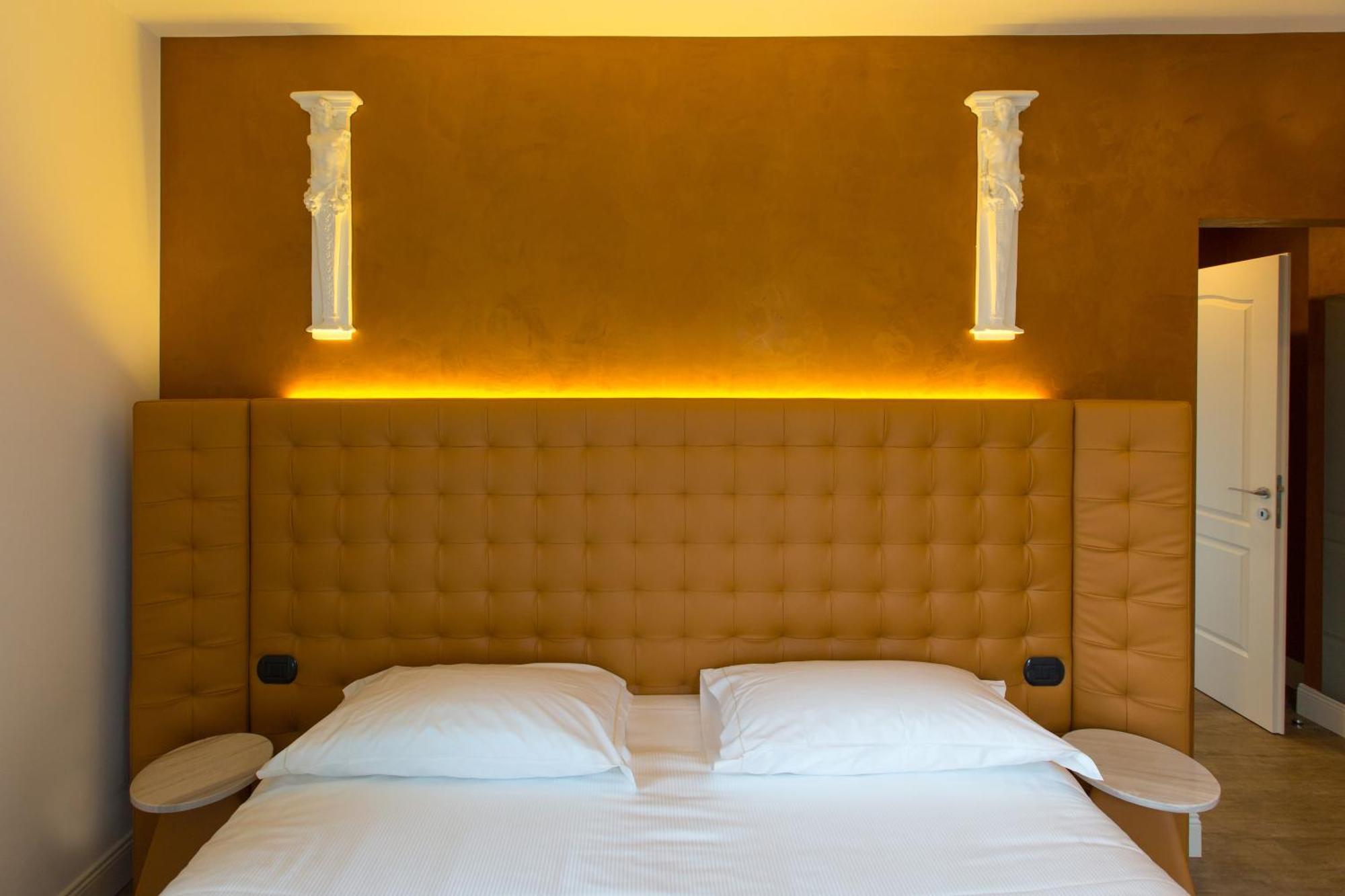 Hotel Al Campanile - Luxury Suites & Apartments Baveno Dış mekan fotoğraf